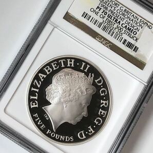 ★ オールド 最高鑑定 ★ 2013 イギリス ピエフォー 銀貨 PF70UC NGC エリザべス 初期300枚 5ポンド モダンコイン アンティークの画像6