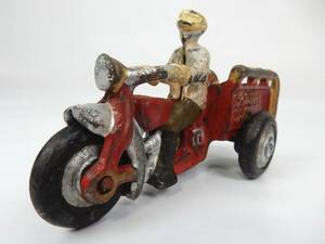 【レトロ？】詳細不明 鉄製モデルカー ３輪バイク置物 CRASH CAR アンティーク 経年ダメージ有 中古品 JUNK 現状渡し 一切返品不可で！ ③