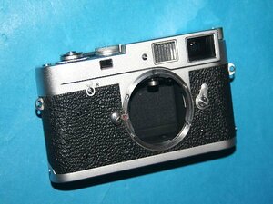 ★ 今回限定 激安 100円出品！きれいな！★ Leica ライカ M2 クロームボディ ※ 整備済み 完動品！実用、コレクションにお奨め！FA2102