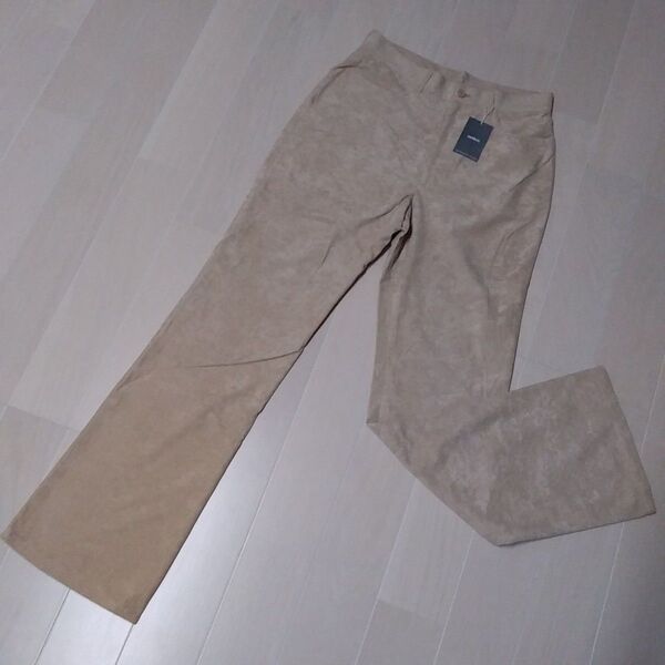 【新品】★sunbric★ベロア調 ブーツカット フレア パンツ ベージュ