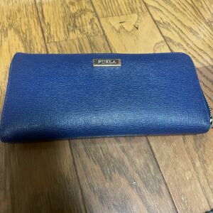 FURLA フルラ L字ファスナー長財布　 