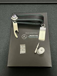 ①メルセデスAMG キーホルダー　キーリング PETRONAS F1