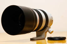 Canon 望遠ズームレンズ　EF70-300㎜ F4-5.6 L IS USM　フード・純正三脚座・プロテクトフィルター付_画像9