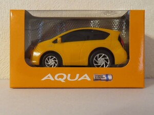 トヨタ アクア プルバックカー ミニカー TOYOTA AQUA おもちゃ HR ハイブリッド 非売品 未開封 オレンジ