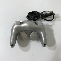 【送料無料】★動作確認済★ ニンテンドー ゲームキューブ　コントローラー DOL-003 GAMECUBE シルバー AAL1220小4021/01181_画像3