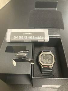 美品 着用少 G-SHOCK GMW-B5000G-1JF タフソーラー 電波ソーラー Bluetooth搭載モバイルリンク シルバー ブラック