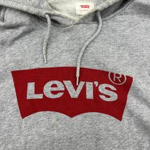 1325◎ Levi's リーバイス トップス スウェット トレーナー パーカー 裏起毛 長袖 ワンポイント ロゴ プリント グレー メンズM_画像8