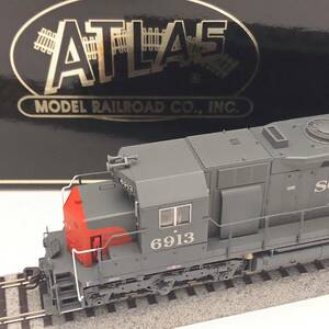 【送料無料】HO Atlas Master Series Gold #7053 (With Decoder & Sound) SD35 Low Nose Southern Pacific (1965 scheme) #6913