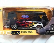 1965 フォード 初代 エコノライン オールドスクール ミニカー レア 1/24 jada DUB CITY FORD ECONOLINE OLD SKOOL JADATOYS ジャダトイズ_画像1