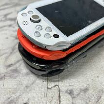 MYG-1072 激安 ゲー厶機 本体 SONY PS VITA PCH-2000 PCH-1100 動作未確認 4点 まとめ売り ジャンク 同梱不可_画像9