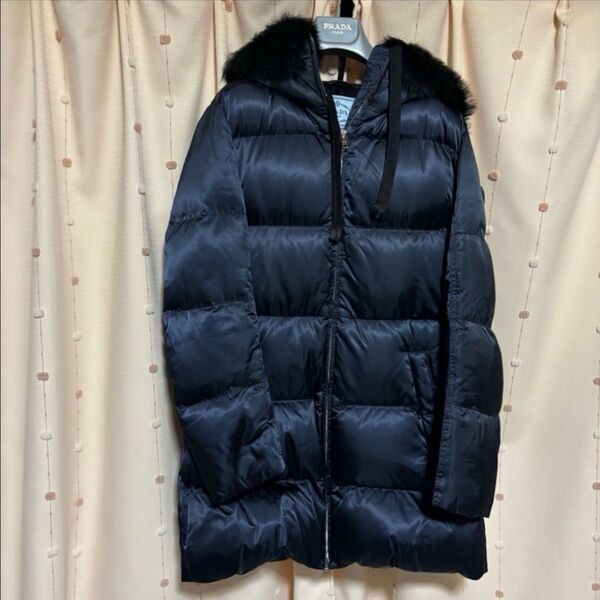 期間限定価格 PRADA プラダ 人気モデル ファーフードダウン (鑑定済み)
