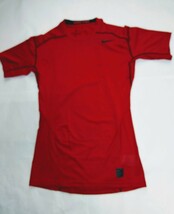 美品レアデザイン　ナイキ　コンプレッション PRO シャツ 半袖　2XL 赤　レッド_画像1