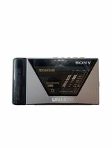 Y-221【SONY WALKMAN WM-F550C ラジオカセットプレーヤー　ウォークマン　ソニー　ラジカセ】 _画像2