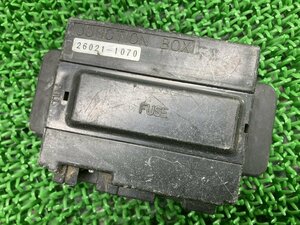 ZX-10 ヒューズボックス 26021-1070 カワサキ 純正 中古 バイク 部品 ZXT00B 機能的問題なし 希少品 安心ノーマル 品薄 車検 Genuine