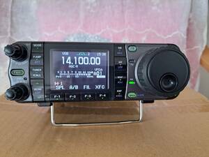 ICOM IC-7000 HFオールバンド+50/144/430MHz帯　100W中古機美品　セパレートケーブルOPC-1443　コントローラーブラケットMB-105A　付