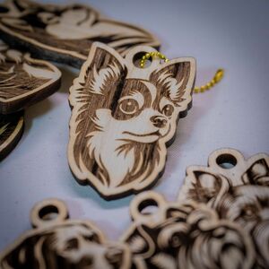 【ハンドメイド】ドッグストラップ (チワワ) 細工 彫刻 犬 ドッグ dog 雑貨