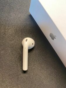 Apple AirPods 第2世代　右側　右耳　右