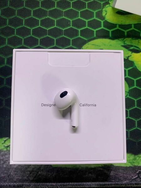 Apple AirPods 第3世代　右側　右耳　右