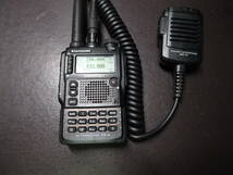 ★★STANDARD (YAESU)　VX-8D　50/144/430MHzハンディー機　 美品　オプションつき_画像1