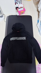 SUPREME アーチロゴ　パーカー 　ブラック　Lサイズ