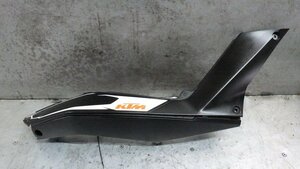 RGA-400A KTM 200 デューク 純正 シート カウル 右 VBKJUC4LXDC006 検索 KTM DUKE