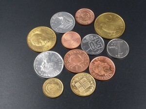 世界貨幣12枚 硬貨 ガンビア ブラジル ベルギー イギリス フィリピン ドイツ ガーンジー島 アイスランド ルワンダ ギニア 東カリブ コイン