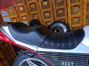 ホンダ純正 シートベース CBX400F CBX550F タックロール 段シート 変形 当時物 外装 タンク ビート ヨシムラ キジマ