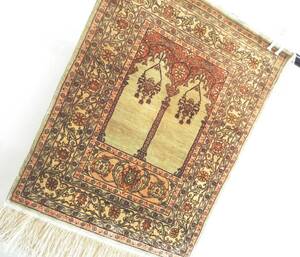 ＜銀の斧＞古いヘレケシルク絨毯・手織り品・トルコ絨毯・世界のヘレケ・49cm×６3cm