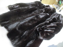 Y115/美品 SAGA MINK サガミンク WORLD 黒 ブラック 毛皮 ファー コート 11号_画像1