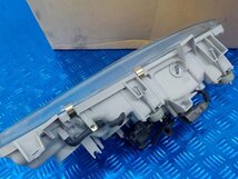 YY1●○ISUZU　フォワード　純正未使用　ヘッドライト（左側のみ）（KOITO100-2151）1-82119178-1　6-1/15（も）_画像5