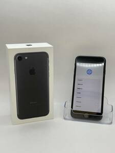 （KT030574） 【爆速発送・土日発送可】iPhone7 ブラック アップル Apple アイパッド 1円スタート 利用制限◯ docomo