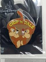 ● 海外レアピン　Disney　WDW pin 　チップ＆デールpin 　どんぐり_画像2