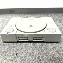 C632-I63-20 SONY ソニー PlayStation プレイステーション PS1 プレステ1 SCPH-7000 ゲーム機 コントローラー付き 画面出力確認済み_画像4