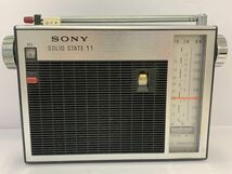 D423-I39-2977 SONY ソニー TFM-110F アンティーク ラジオ FM/SW/MW 3バンド 音だし確認済み ⑥_画像2