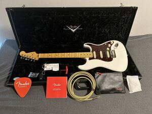 [美品] Fender USA Ultra Stratocaster ストラトキャスター フェンダー RW APL