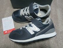 超美品 箱付★国内正規品 人気カラー キッズ ジュニア ニューバランス new balance NB YV996 CNV ネイビー系 18.0cm_画像3