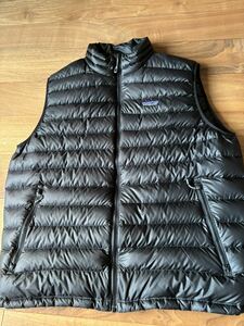 美品 22モデル Patagonia パタゴニア メンズ ダウン セーター ベスト XL 黒/ブラック