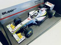 【送料無料】1/18 Minichamps ブラウンGP メルセデス BGP001 #22 J.バトン Brazilian GP 2009 (World Champion)_画像7