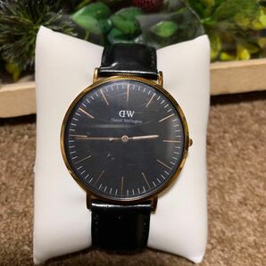 ダニエルウェリントン Daniel Wellington 黒文字盤 クォーツ