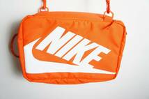 極美品 NIKE ナイキ Shoe Box Bag シューズ ボックス ショルダー バッグ DA7337-870 ユニセックス オレンジ ワンサイズ 本物 128O_画像3