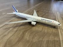 フェニックス エールフランス　B777-300ER 1/400._画像3