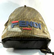 ◇1円 ★ 極美品 FENDI フェンディ バックパック FILAコラボ FFロゴ 7VZ042 FENDI リュックサック パテント メンズ フィラ ほぼ未使用 _画像4