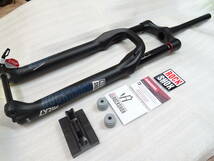 新品 未使用 ROCKSHOX Lyrik RC 160mm 29er 15X110 boost 27.5使用可能 白ロゴ二_画像1