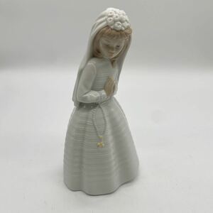 2312F24 LLADRO NAO 0236 リヤドロ 陶器人形 少女のお祈り 置物 インテリア フィギュリン 