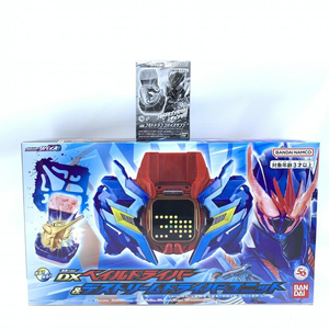 【中古】未開・特典付き)BANDAI 仮面ライダーリバイス 変身ベルト DXベイルドライバー＆デストリームドライバーユニット バンダイ[24001941