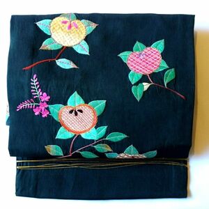 アンティーク名古屋帯 【難あり】橘 刺繍 お太鼓柄 黒 創作帯 正絹 草花