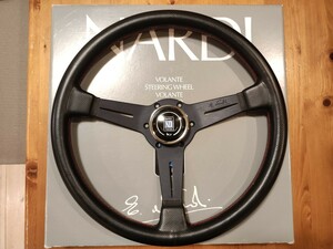 ナルディ NARDI クラシック スポーツ パンチングレザー レッドステッチ ブラックースポーク ステアリング 36パイ ホーンボタン 付き 