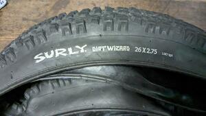 SURLY DIRT WIZARD TIRE 26 x 2.75 ２本 おまけ付　 