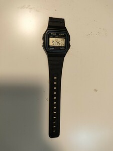 CASIO F-91W　動作確認済　ベルト切れ