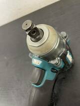 wa☆50makita 充電式インパクトレンチ コードレスインパクトレンチ TW300D マキタ 本体のみ 大工道具 DIY 動作品_画像4